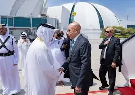 ولد الغزواني يصل الدوحة لتقديم واجب العزاء في وفاة الأمير الوالد