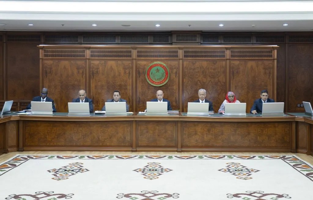 الوزاري يقر إصلاحات في السجون وآلية جديدة لتسويق الذهب وتصدير المواشي