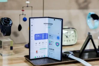 هاتف Galaxy Z Fold 7 من سامسونغ (رويترز)