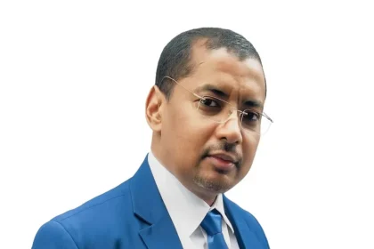 ولاي ولد أب ولد أكيك