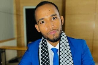 الباحث: أحمد محمد اللمتوني