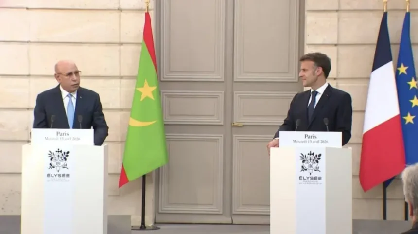 الرئيس الموريتاني محمد ولد الشيخ الغزواني ونظيره الفرنسي إيمانويل ماكرون