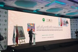 وزير الثقافة والفنون والاتصال والعلاقات مع البرلمان، الناطق باسم الحكومة الحسين ولد مدو